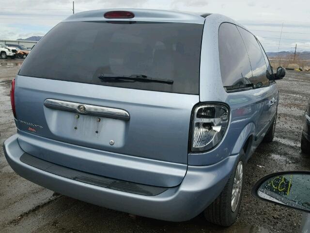 1C4GP45R95B249398 - 2005 CHRYSLER TOWN & COU BLUE photo 4