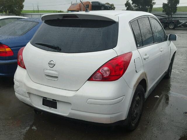 3N1BC1CP2AL369464 - 2010 NISSAN VERSA S WHITE photo 4