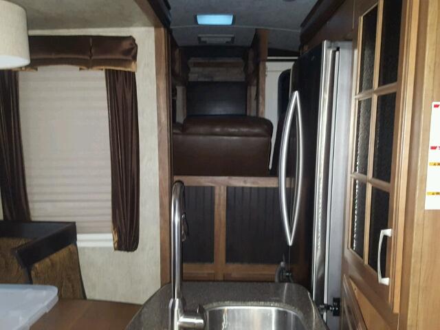 4YDF37928F4702371 - 2015 KEYSTONE MONTANA BEIGE photo 6