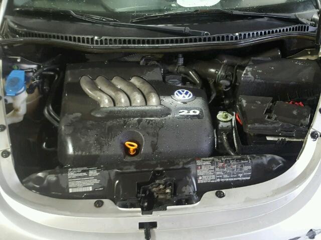 3VWCK21C21M437179 - 2001 VOLKSWAGEN NEW BEETLE 银色 照片 7