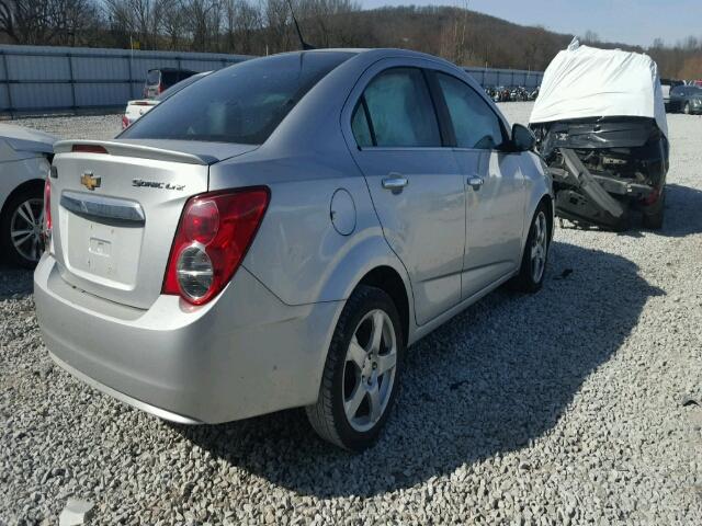 1G1JE5SH0D4126856 - 2013 CHEVROLET SONIC LTZ SILVER photo 4