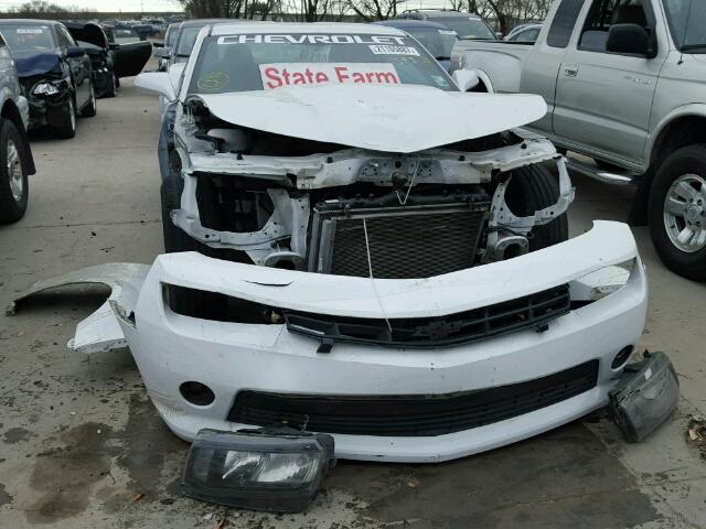 2G1FB1E32E9142577 - 2014 CHEVROLET CAMARO WHITE photo 9