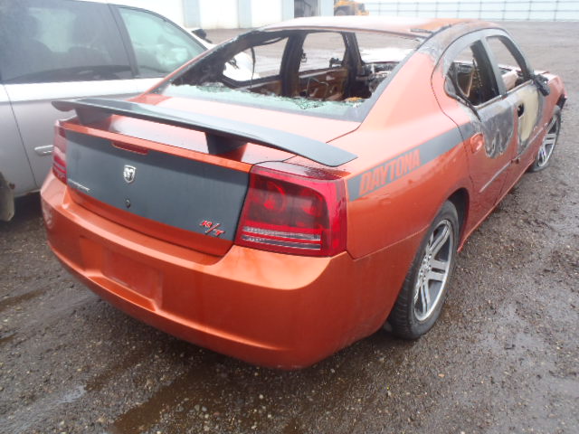 2B3KA53H26H215289 - 2006 DODGE CHARGER R/ ORANGE photo 4