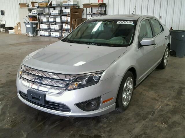 3FAHP0HA9AR189170 - 2010 FORD FUSION SE SILVER photo 2