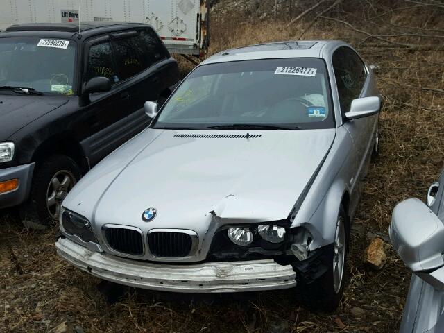 WBABN33452PG56361 - 2002 BMW 325 CI Արծաթագույն լուսանկար 2