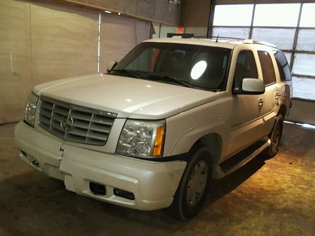 1GYEK63N32R142989 - 2002 CADILLAC ESCALADE L WHITE photo 2