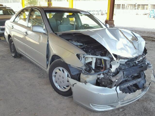 4T1BE32K94U848964 - 2004 TOYOTA CAMRY LE SILVER photo 1