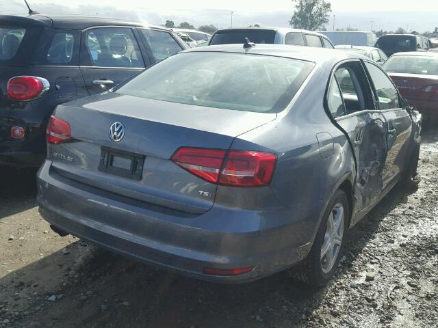 3VWD17AJXFM258785 - 2015 VOLKSWAGEN JETTA SE SILVER photo 4