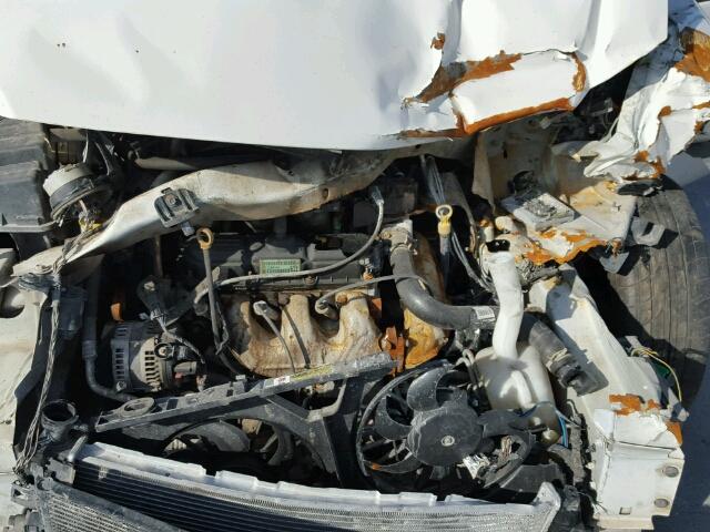 1D4GP23R57B124766 - 2007 DODGE GRAND CARA WHITE photo 7