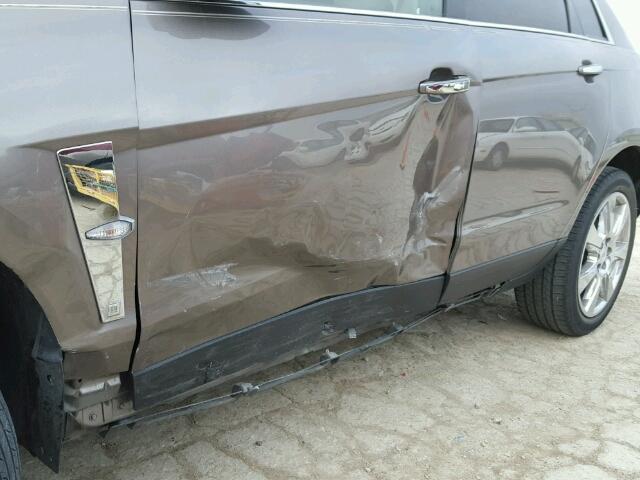 3GYFNBEY5BS657825 - 2011 CADILLAC SRX GRAY photo 9