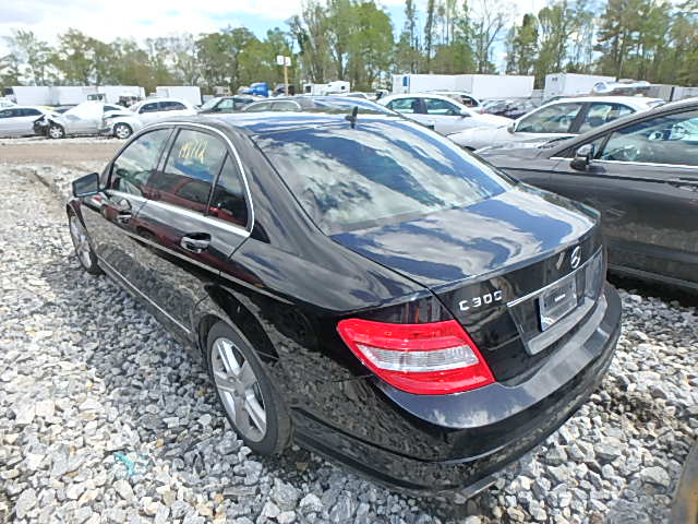 WDDGF5EB3AR098576 - 2010 MERCEDES-BENZ C 300 BLACK photo 3