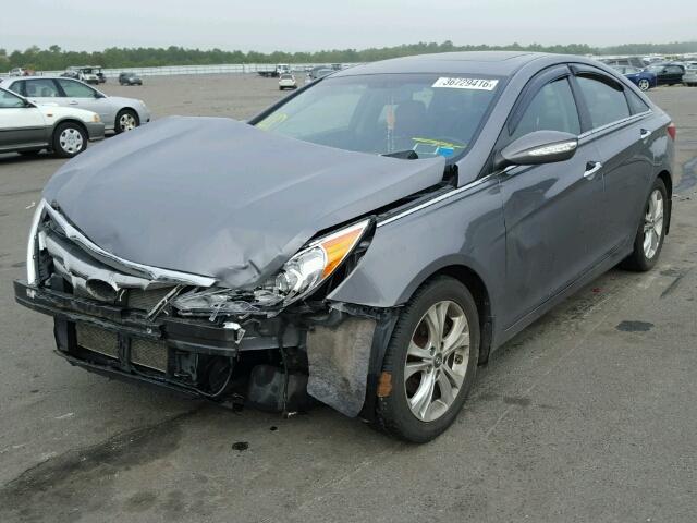 5NPEC4AC7BH273908 - 2011 HYUNDAI SONATA SE CHARCOAL photo 2