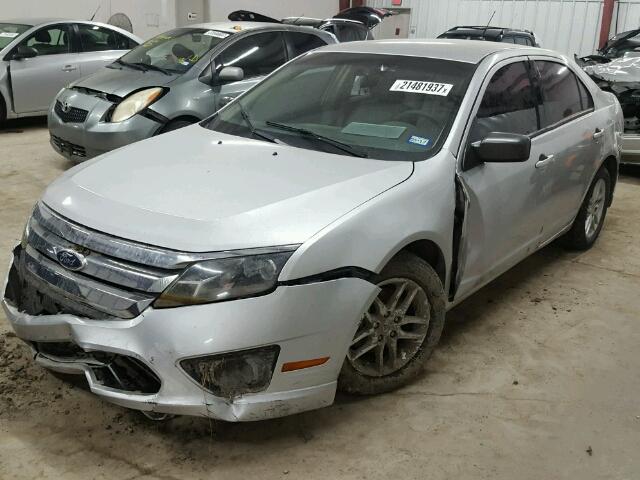 3FAHP0GA0CR270921 - 2012 FORD FUSION S SILVER photo 2