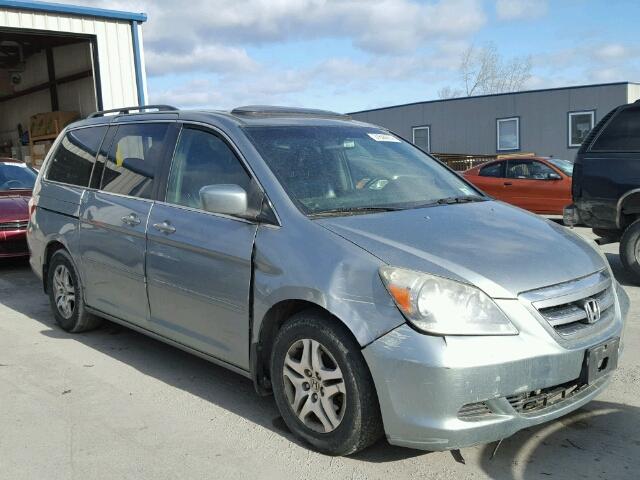 5FNRL38645B100684 - 2005 HONDA ODYSSEY EX SILVER photo 1