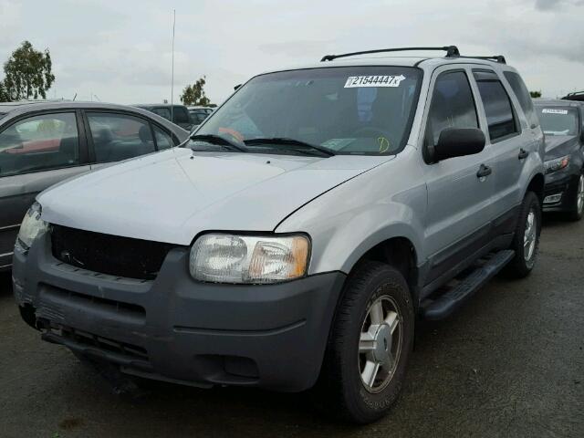 1FMYU92174KA78671 - 2004 FORD ESCAPE XLS SILVER photo 2