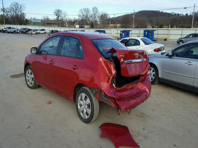 JTDBT923084036464 - 2008 TOYOTA YARIS MAROON photo 3