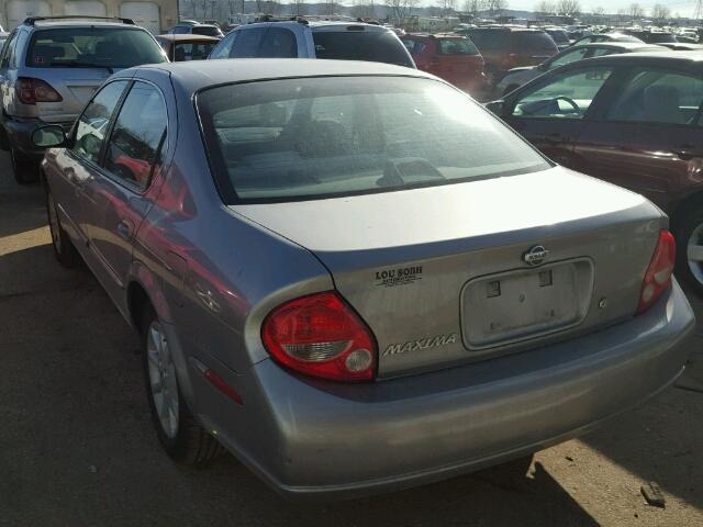 JN1CA31D61T806957 - 2001 NISSAN MAXIMA GXE SILVER photo 3