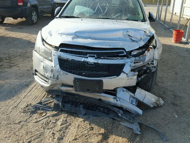 1G1PC5SB8D7137145 - 2013 CHEVROLET CRUZE LT SILVER photo 9