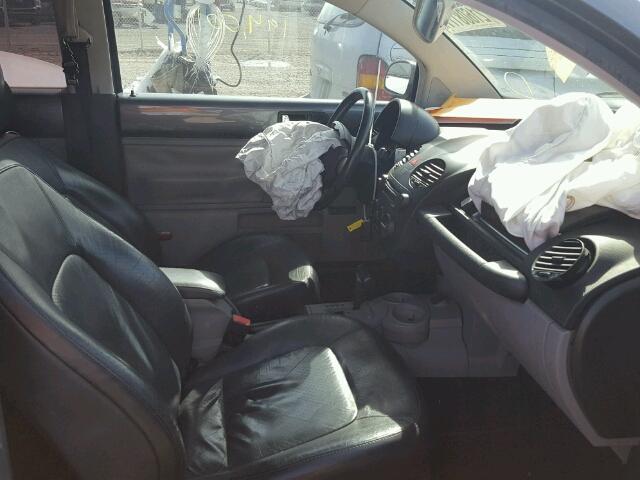 3VWCD31C65M412422 - 2005 VOLKSWAGEN NEW BEETLE 灰色 照片 5