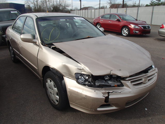 1HGCG655XYA040366 - 2000 HONDA ACCORD LX GOLD photo 1