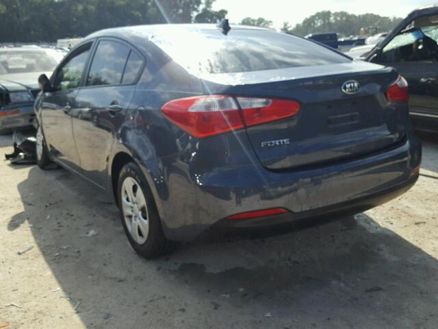 KNAFK4A61G5438227 - 2016 KIA FORTE LX GRAY photo 3