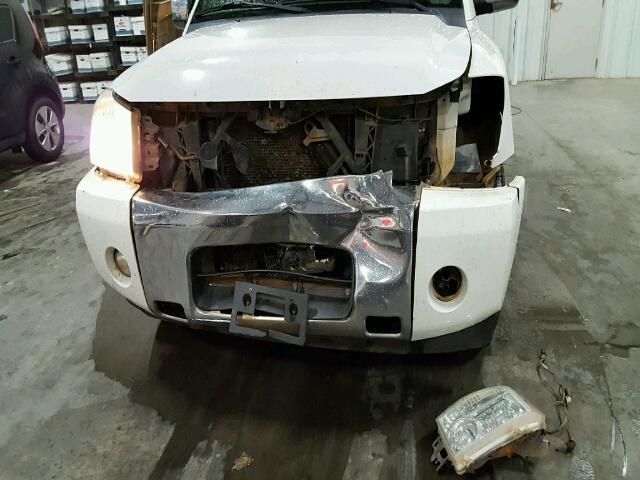 5N1AA08A95N729103 - 2005 NISSAN ARMADA SE WHITE photo 9