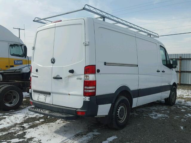 WD0PE745675200366 - 2007 DODGE SPRINTER 2 WHITE photo 4