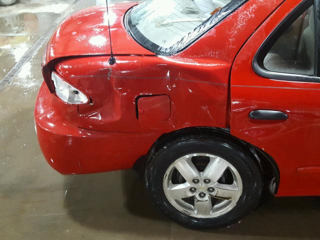 1G1JF52F547283552 - 2004 CHEVROLET CAVALIER L RED photo 9