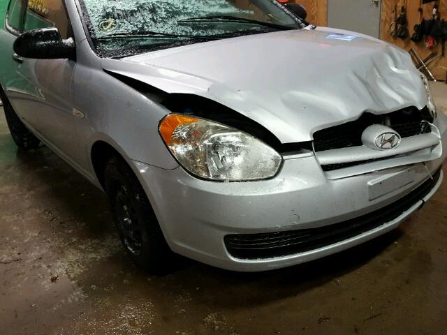 KMHCM36C19U107810 - 2009 HYUNDAI ACCENT GS SILVER photo 9