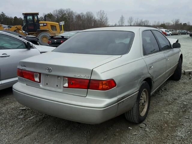 4T1BG22KX1U055477 - 2001 TOYOTA CAMRY CE SILVER photo 4