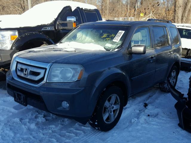 5FNYF4H5XBB009348 - 2011 HONDA PILOT EXL GRAY photo 2