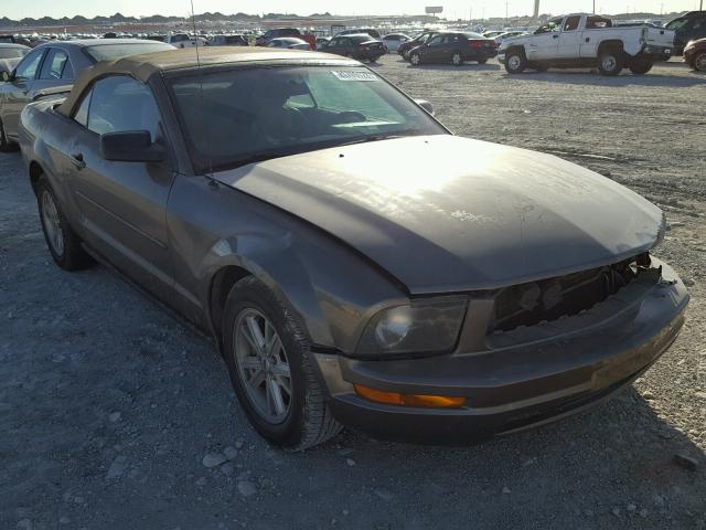 1ZVFT84NX55182416 - 2005 FORD MUSTANG GRAY photo 1