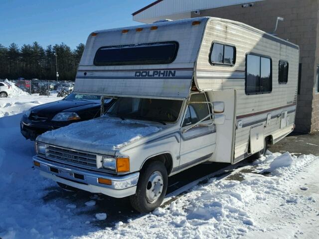 JT5RN75U2J0023158 - 1988 TOYOTA PICKUP CAB WHITE photo 2