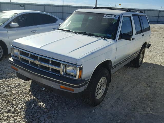 1GNDT13W8R2167908 - 1994 CHEVROLET BLAZER S10 WHITE photo 2