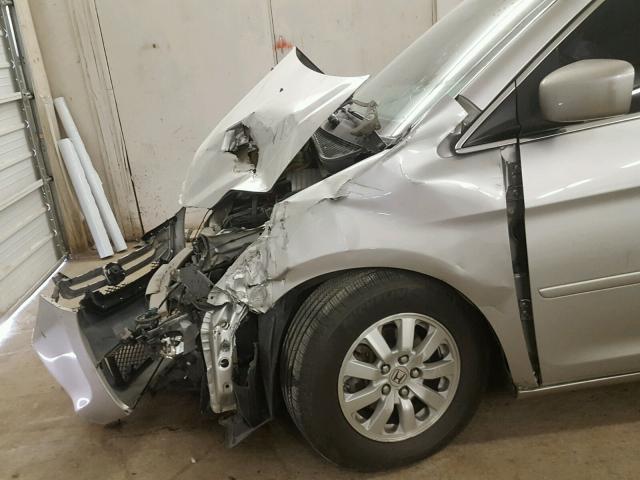 5FNRL38699B031755 - 2009 HONDA ODYSSEY EX SILVER photo 9