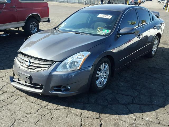 1N4AL2APXCN572807 - 2012 NISSAN ALTIMA BAS GRAY photo 2