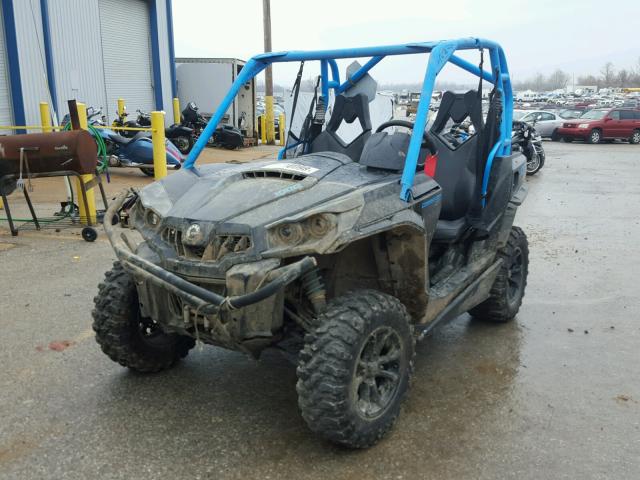 3JBKKAP26GJ001889 - 2016 CAN-AM COMMANDER BLACK photo 2