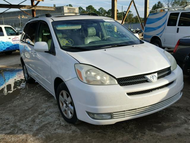 5TDZA22C34S208349 - 2004 TOYOTA SIENNA XLE WHITE photo 1