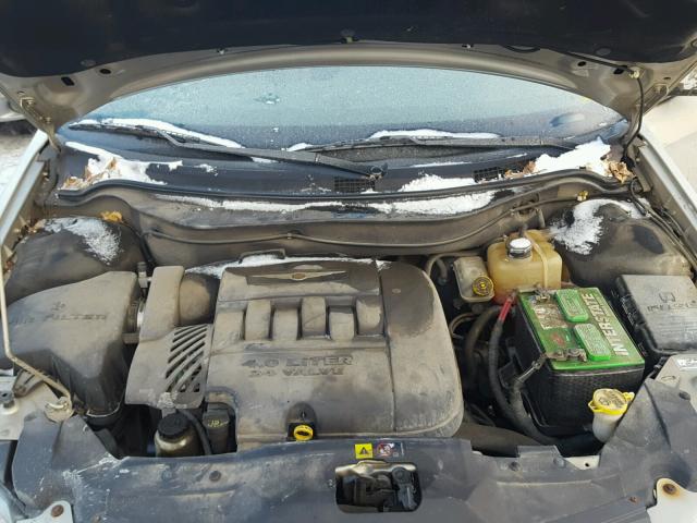 2A8GF68X67R177064 - 2007 CHRYSLER PACIFICA T GOLD photo 7