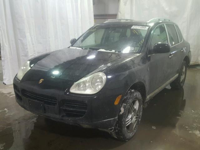 WP1AB29P93LA60385 - 2003 PORSCHE CAYENNE S BLACK photo 2