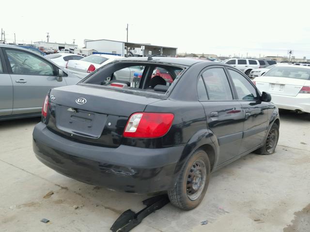 KNADE123866052060 - 2006 KIA RIO BLACK photo 4