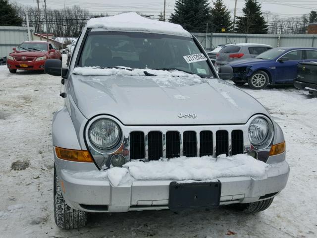 1J4GL58K45W559252 - 2005 JEEP LIBERTY LI GRAY photo 9