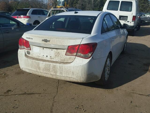 1G1PK5SC5C7271377 - 2012 CHEVROLET CRUZE WHITE photo 4