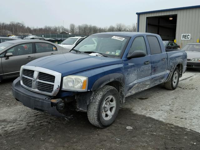 1D7HW28N95S283397 - 2005 DODGE DAKOTA QUA BLUE photo 2