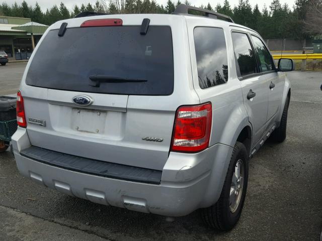 1FMCU93G89KC81640 - 2009 FORD ESCAPE XLT SILVER photo 4