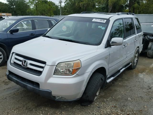 5FNYF28338B013589 - 2008 HONDA PILOT SE SILVER photo 2