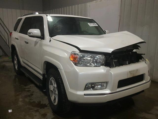 JTEBU5JR4C5083233 - 2012 TOYOTA 4RUNNER SR WHITE photo 1