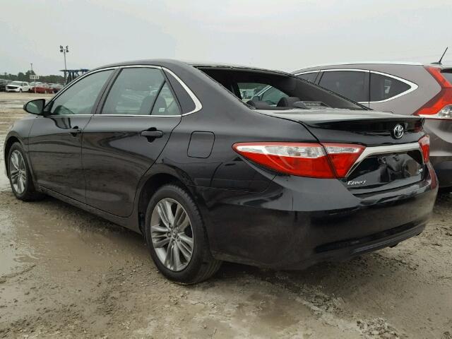 4T1BF1FK2FU031611 - 2015 TOYOTA CAMRY LE შავი ფოტო 3