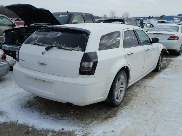 2D4FV47T47H695417 - 2007 DODGE MAGNUM SE WHITE photo 4