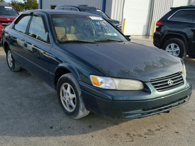 4T1BG22KXVU010612 - 1997 TOYOTA CAMRY CE GREEN photo 1